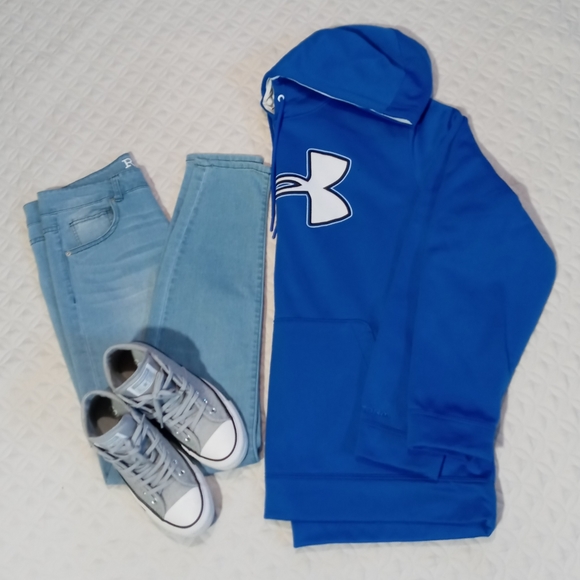 Under Armour Other - Under Armor Sweatshirt
